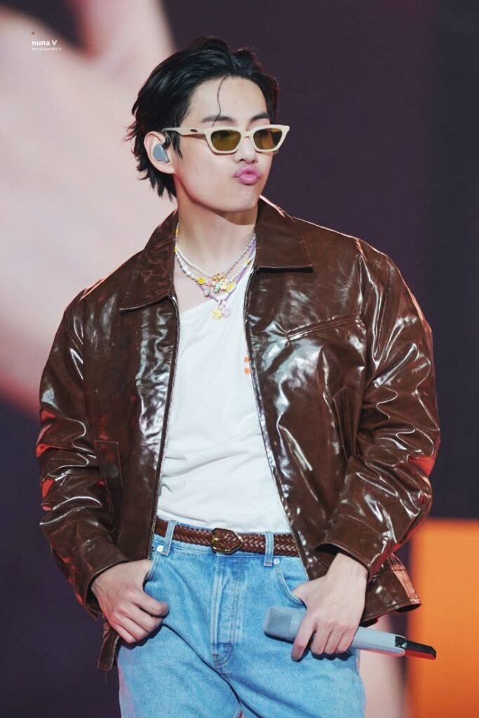 Carreira no BTS kim taehyung
