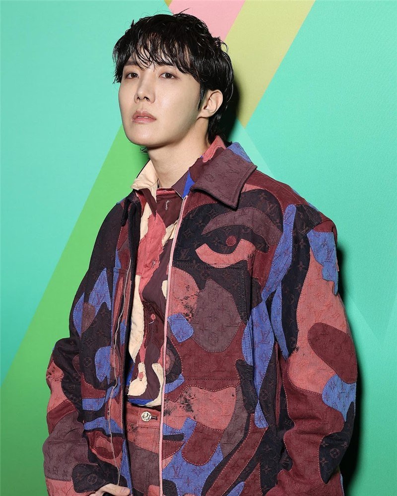 j-hope do BTS em 2023